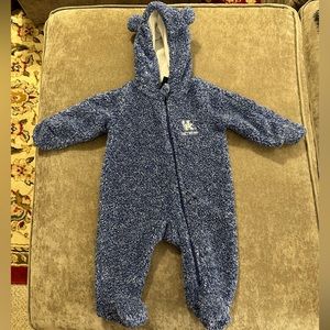 Kentucky Wildcats fleece bunting sleeper. Size 3-6 months.